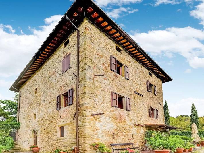 Casa vacanza per 7 persone, con Terrazza e Giardino nonché Piscina a San Giustino