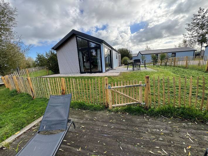 Ferienhaus für 4 Personen, mit Terrasse und Garten sowie Seeblick und Ausblick in Kampen, Overijssel