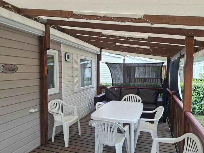 Appartement de vacances pour 6 personnes, avec piscine et terrasse