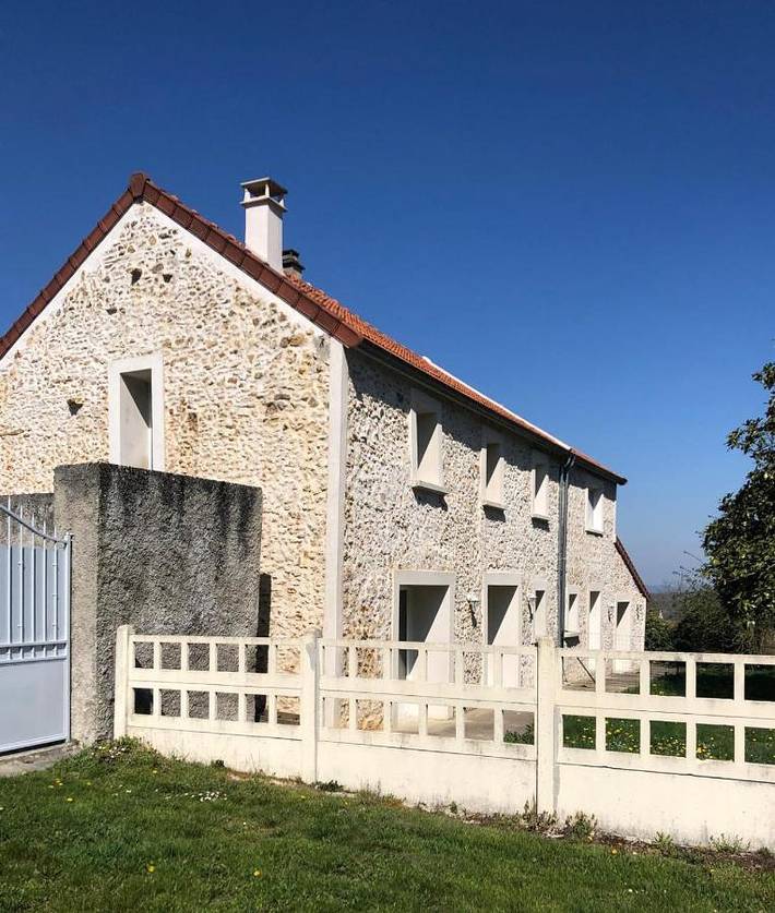 Chambre d’hôte pour 2 personnes, avec Jacuzzi et Terrasse ainsi que Jardin et Vue à Saint-Germain-sur-Morin