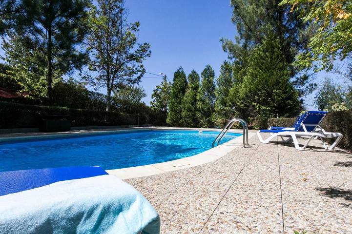 Casa de férias para 4 pessoas, com piscina e jardim em Castelo de Paiva