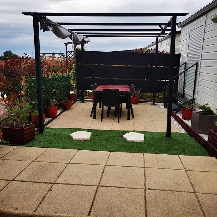 Location de vacances pour 4 personnes, avec jardin et vue à Berriac