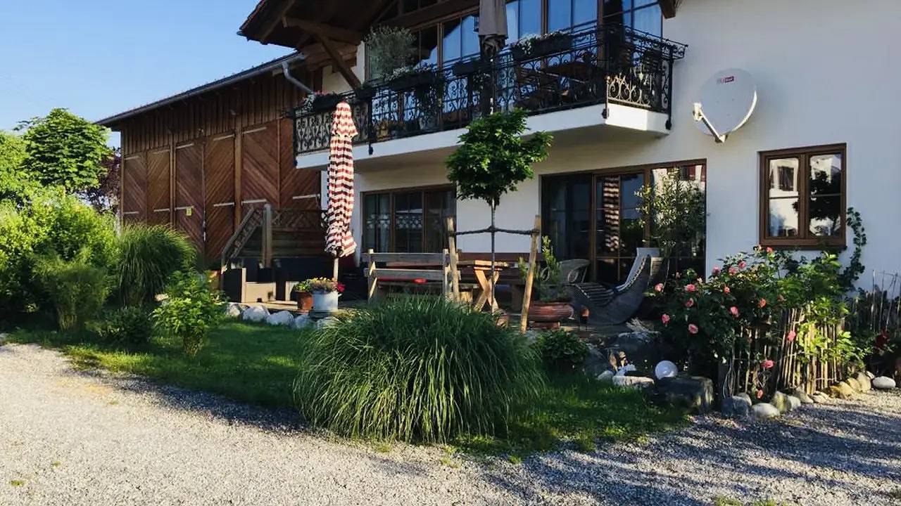 Ganze Ferienwohnung, Ferienwohnung für 5 Personen (105 m²) in Riedering in Baunigl, Riedering