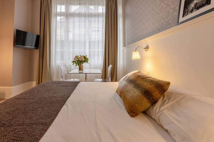 Appartement entier, Grand Studio climatisé - Maison Blanche in Limoges, Région de Limoges