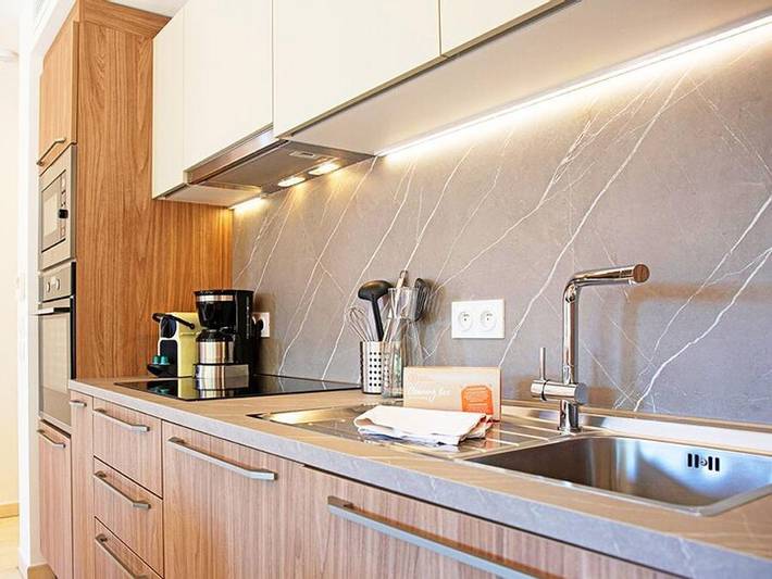 Camping pour 8 personnes, avec bassin pour enfant et sauna à Saint-Cyprien - 2