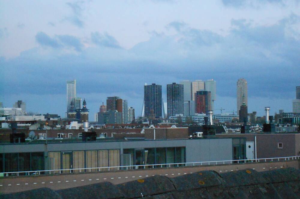 Entire apartment, Studio in Rotterdam in Rotterdam, South Holland