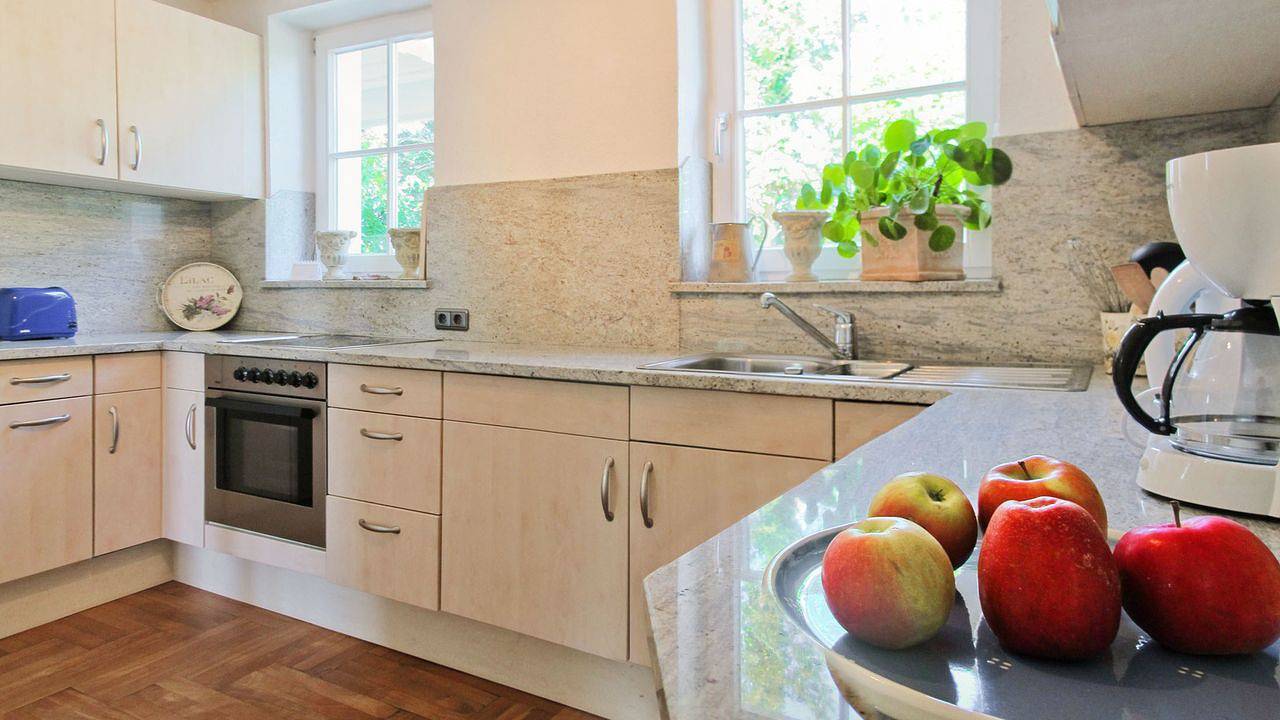 Ganze Ferienwohnung, Ferienwohnung für 6 Personen (88 m²) in Friedrichshafen in Friedrichshafen, Region Bodensee-Oberschwaben