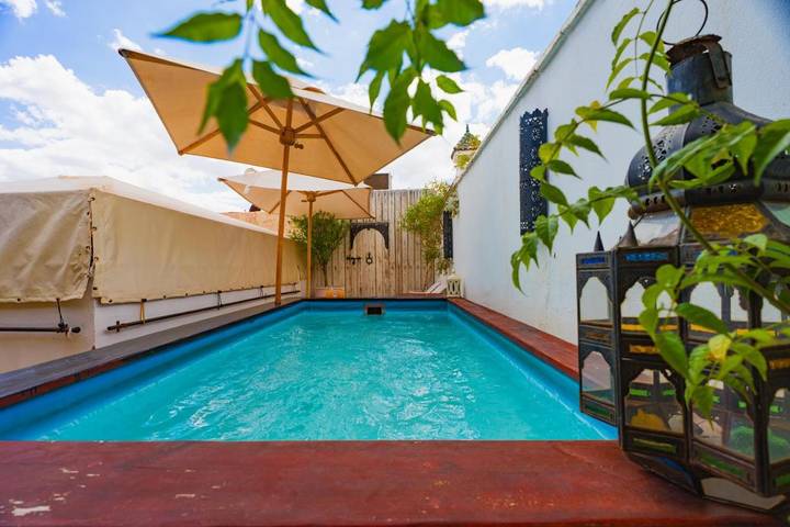 Riad pour 3 personnes, avec terrasse et piscine au Maroc