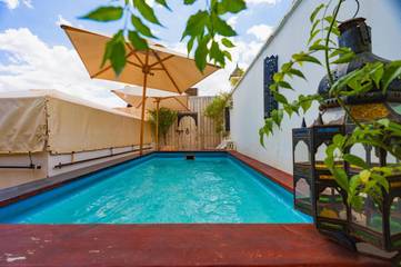 Maison d’hôte pour 3 personnes, avec terrasse et piscine à Marrakech