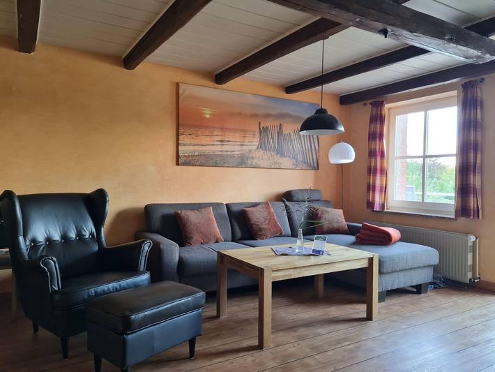 Ferienwohnung für 5 Personen, mit Balkon und Garten sowie Sauna in Presen