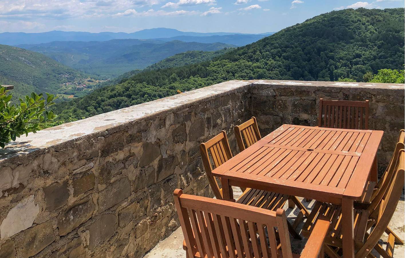 Ferienhaus für 6 Personen mit Garten in Oprtalj, Zentralistrien