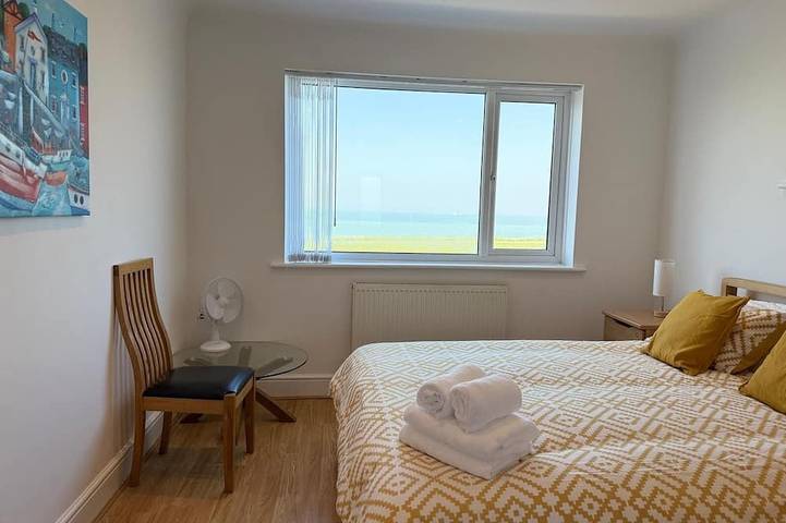 Ganze Wohnung, Welcome to your perfect coastal getaway in Palm Bay with Stunning Sea Views! in Botany Bay, Kent