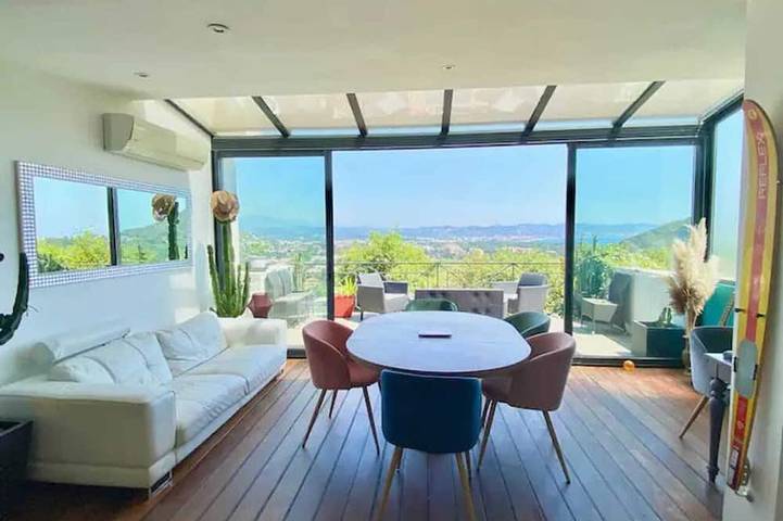 Ferienhaus für 4 Personen, mit Garten und Pool