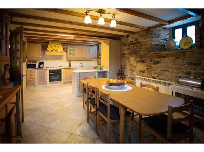 Chalet para 10 personas, con jardín y balcón en Galicia - 3