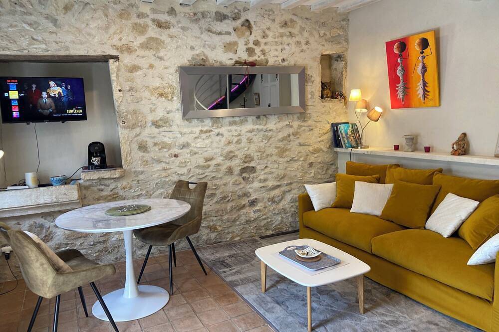 Loft romántico en casa de campo provenzal del siglo Xviii in La Garde-Adhémar, Región de Nyons