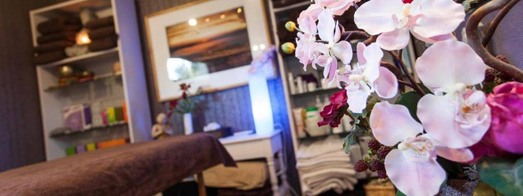 Suite with Spa Access in Cantaron, Côte méditerranéenne (France)