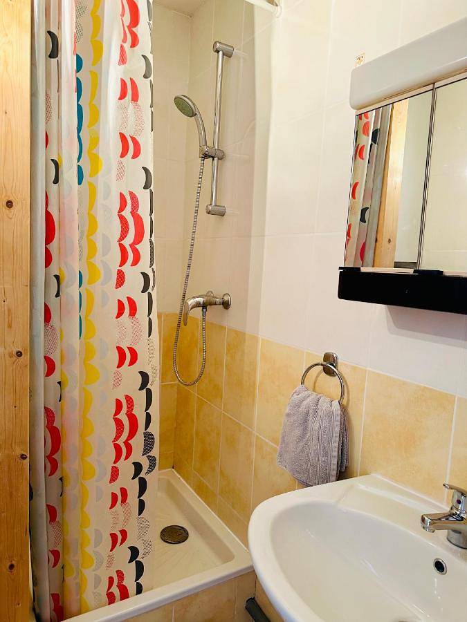 Gîte pour 2 personnes, avec balcon ainsi que vue et vue sur le lac à Les Salles-sur-Verdon - 4