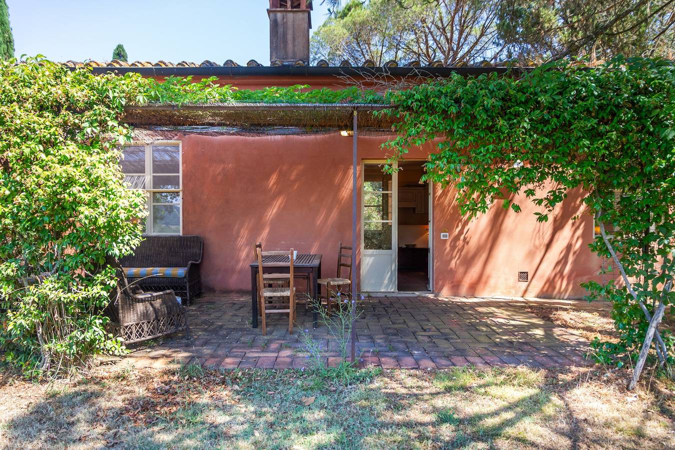 Entire apartment, Apartment 'Scuole Grandi' with Shared Garden in Gavorrano, Grosseto Province