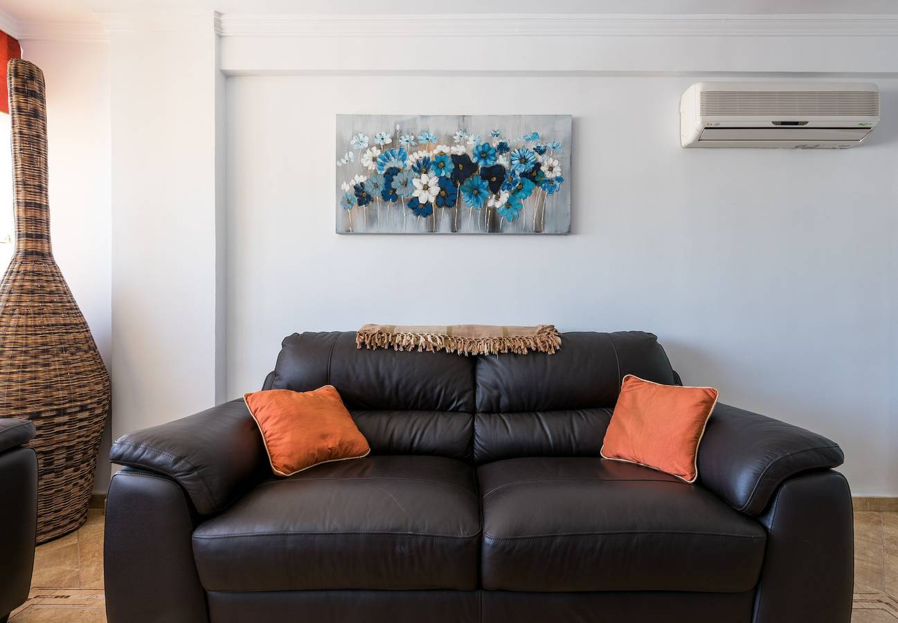 Hel lejlighed, Apartment "Mariam" In Central Location Close to Beach with Air Conditioning & Wi-Fi in Carretera de Cádiz, Malaga