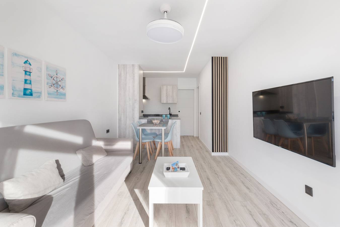 Ganze Wohnung, Ferienwohnung 'Vistas A Los 2 Mares' mit Meerblick, Gemeinschaftspool und Klimaanlage in San Javier, Costa Cálida