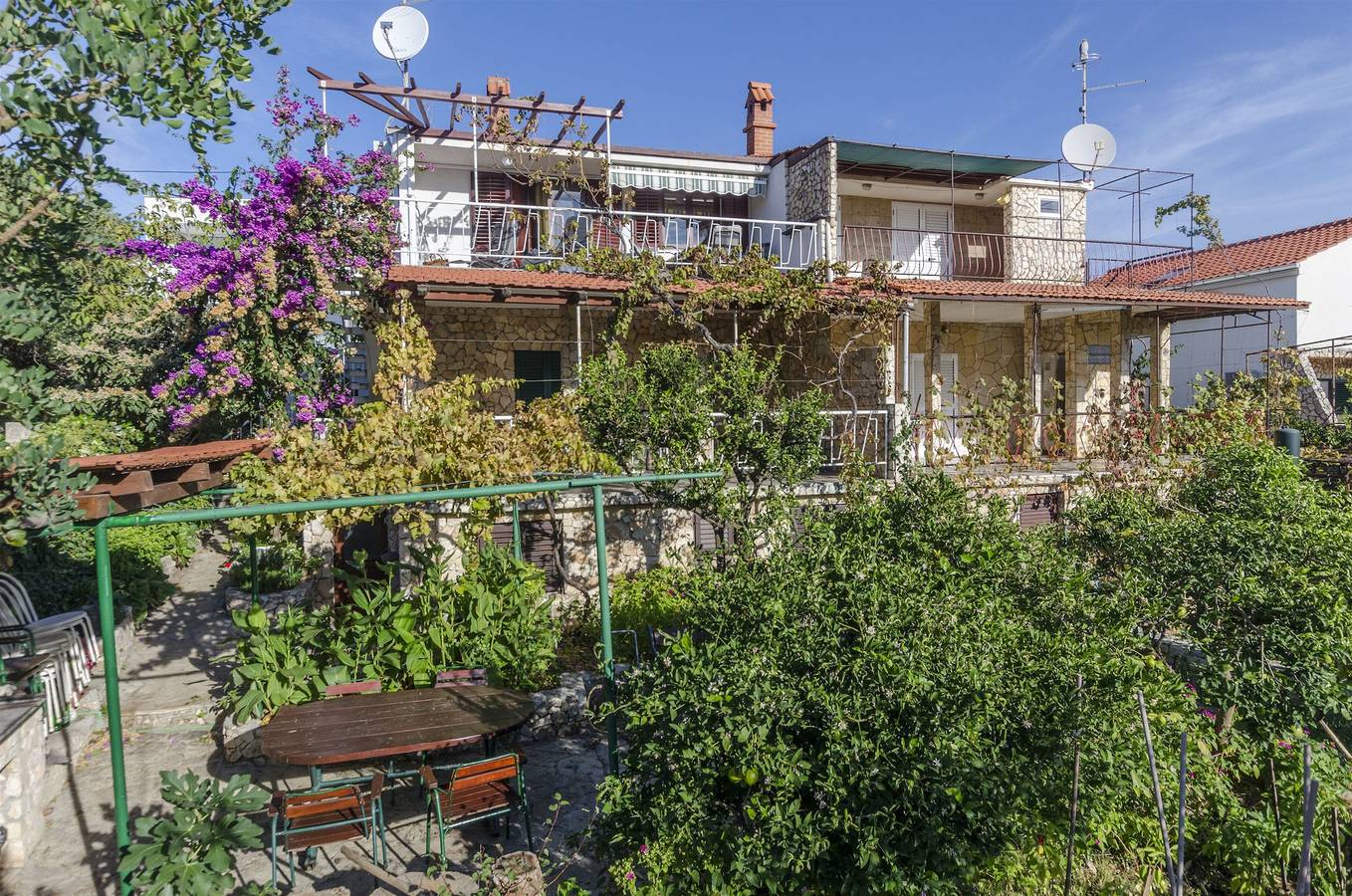 Ganze Wohnung, Apartments Nikica in Seget Vranjica, Split-Dalmatien