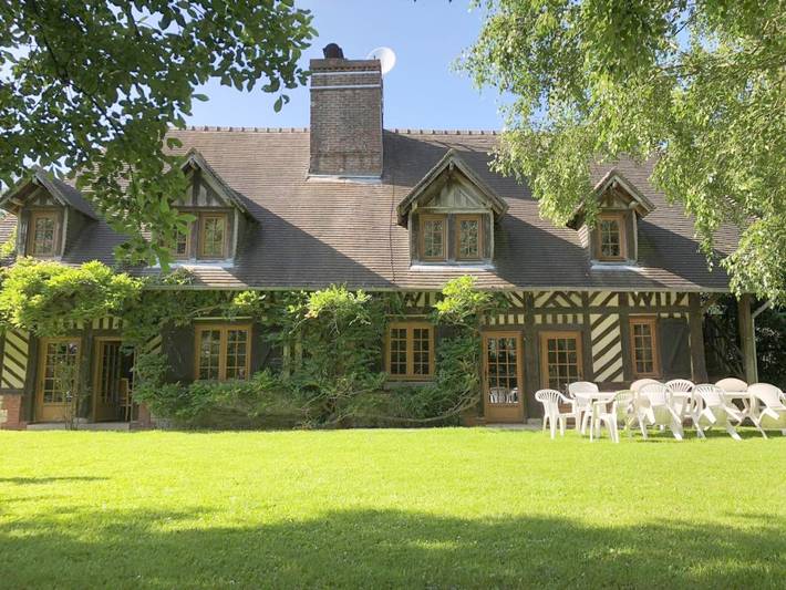 Location de vacances pour 10 personnes, avec Terrasse et Jardin à Auberville