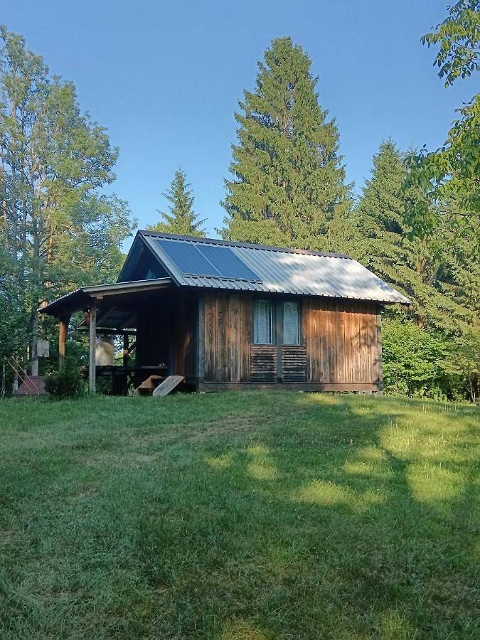 Camping für 4 Personen, mit Garten und Terrasse sowie Ausblick, mit Haustier in Slowenien