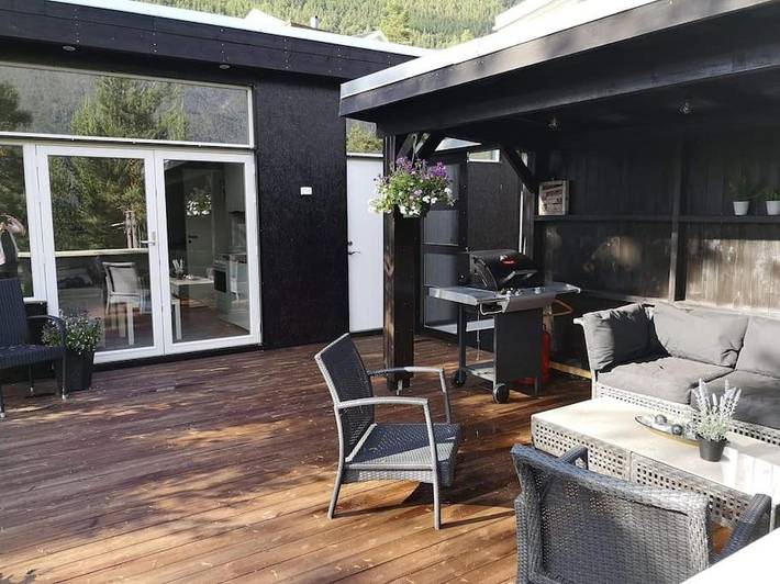 Ferieleilighet for 2 personer, med Terrasse og Utsikt i Sogndal 