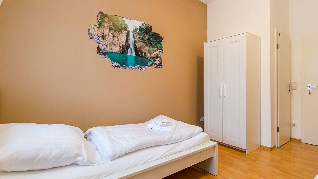 Geheel vakantieappartement, Vakantieappartement voor 7 personen in Oberbilk, Düsseldorf