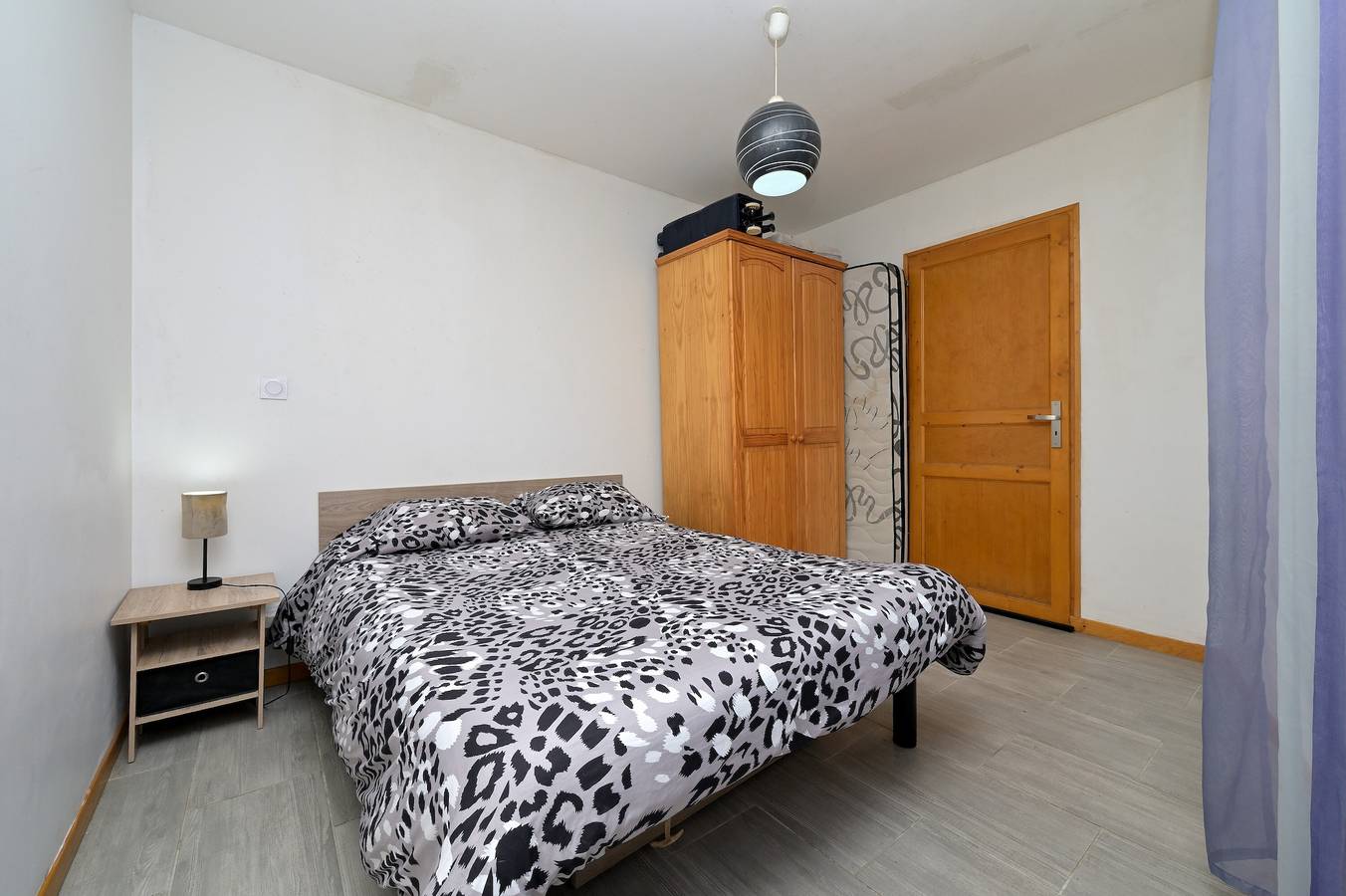 Maison de Vacances 'Au Fil De L'eau' avec Vue sur la Montagne, Terrasse Privée et Wi-Fi in Chein-Dessus, Haute-Garonne