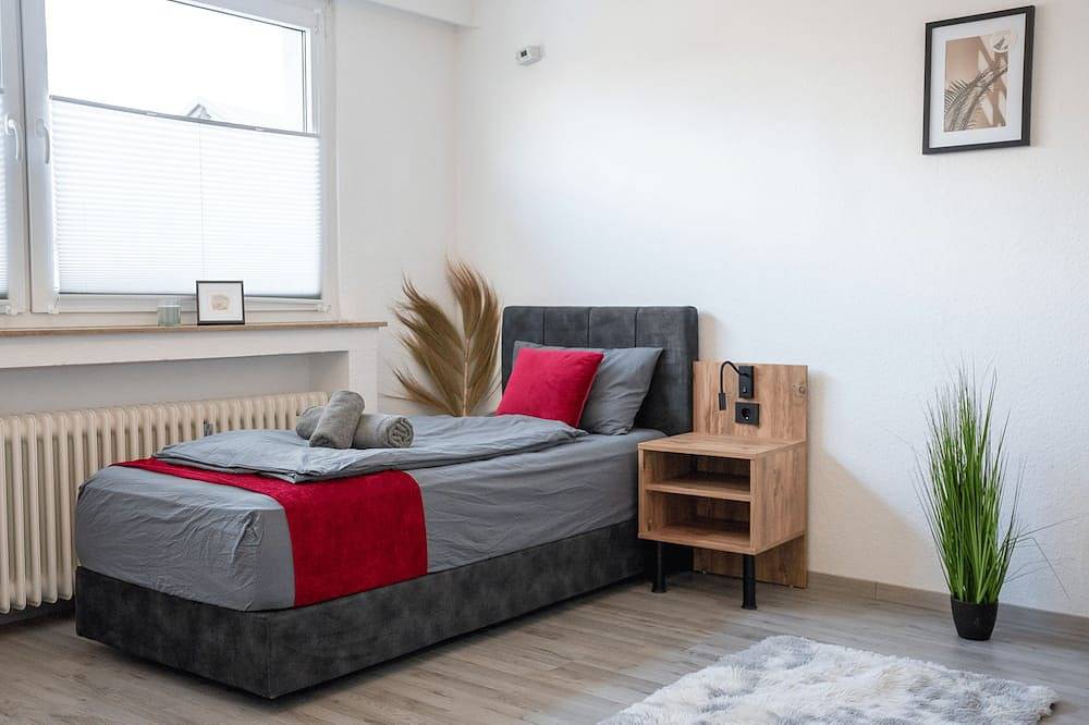 Ganze Wohnung, Serviceroom24 - Space in Gladbeck Wlan - Smart-Tv - 24-7 Check-in und Küche in Gladbeck, Kreis Recklinghausen