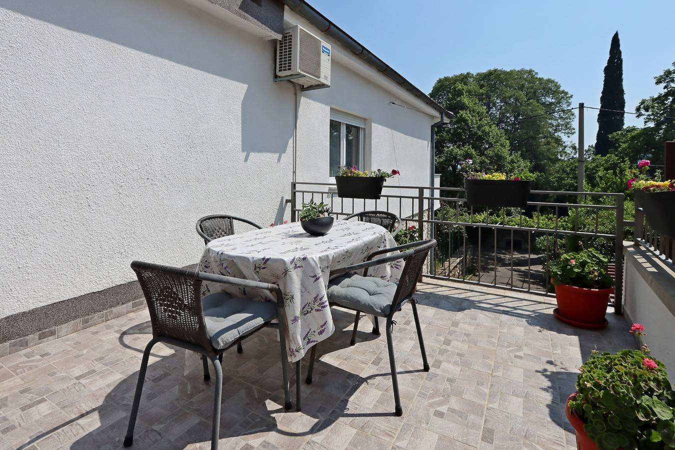 Appartamento vacanze a Kvarn a partire da 90€ a notte