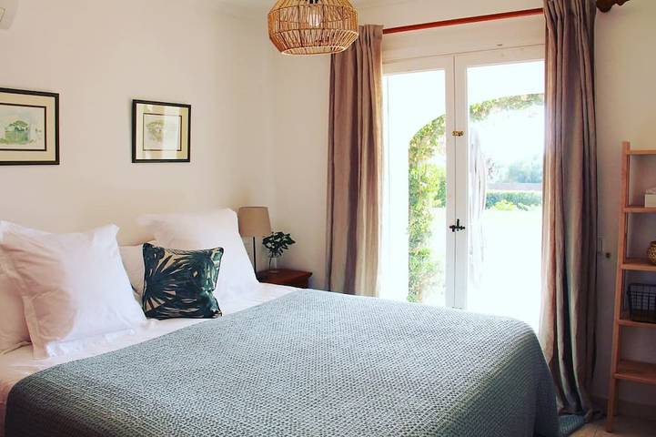 Villa für 10 Personen, mit Garten und Whirlpool auf Menorca - 2