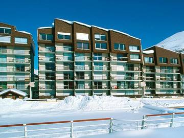 Camping pour 4 personnes, animaux acceptés dans l' Isère