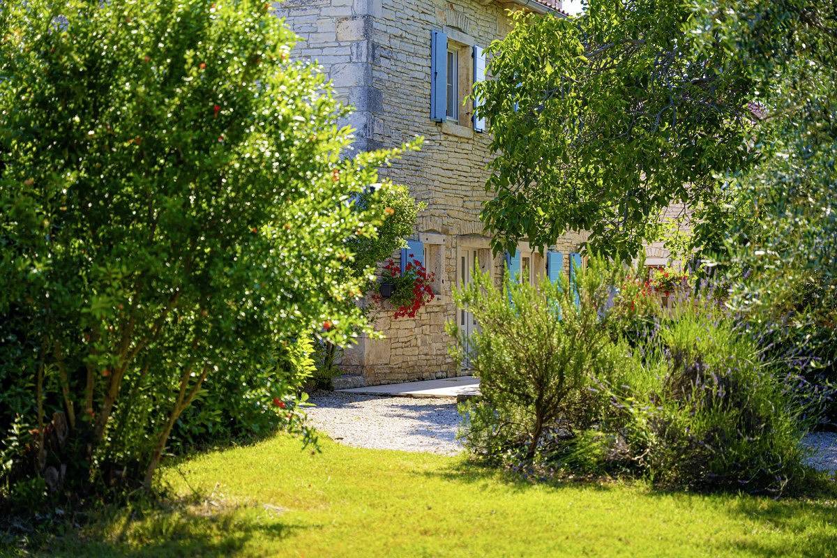 Ferienhaus Agricola * 2000 m2 Garten, privater Pool, Grill, Wlan in Vodnjan, Südküste Istrien