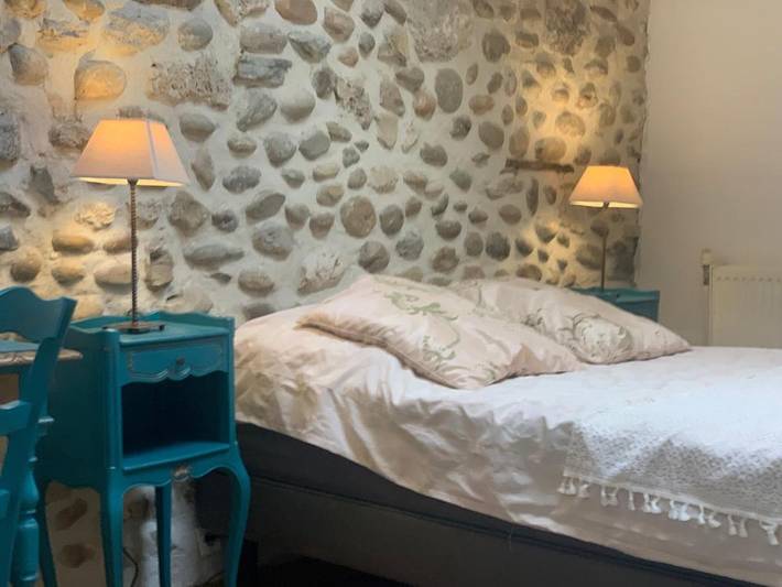Gîte pour 2 personnes, avec piscine ainsi que vue et jardin à Saint-Romans - 3