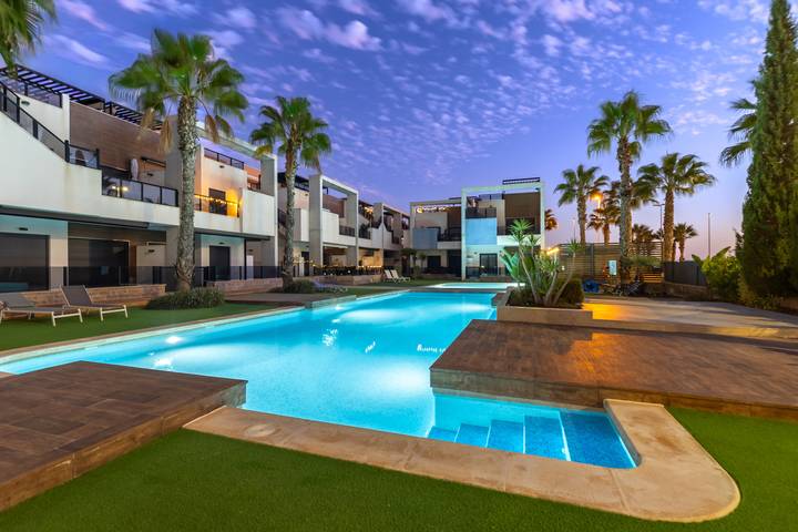 Villa pour 8 personnes, avec piscine et jardin à Guardamar del Segura - 3