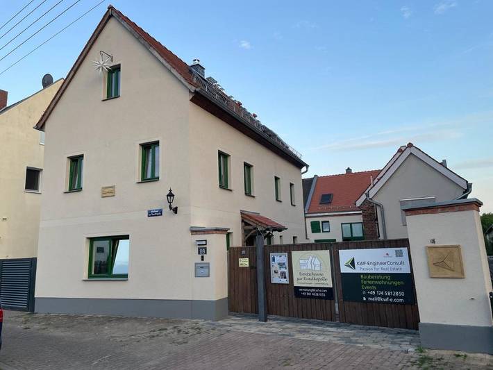 Ferienwohnung für 4 Personen, mit Terrasse und Garten sowie Ausblick am Zwenkauer See