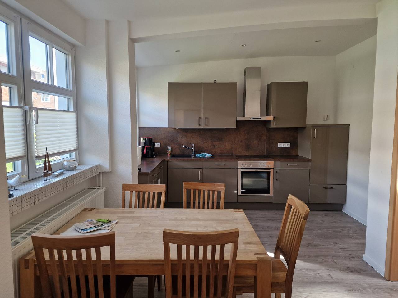 Ganze Wohnung, Ferienwohnung 'Aurora 5' mit Gemeinschaftsgarten und Wi-Fi in Borkum