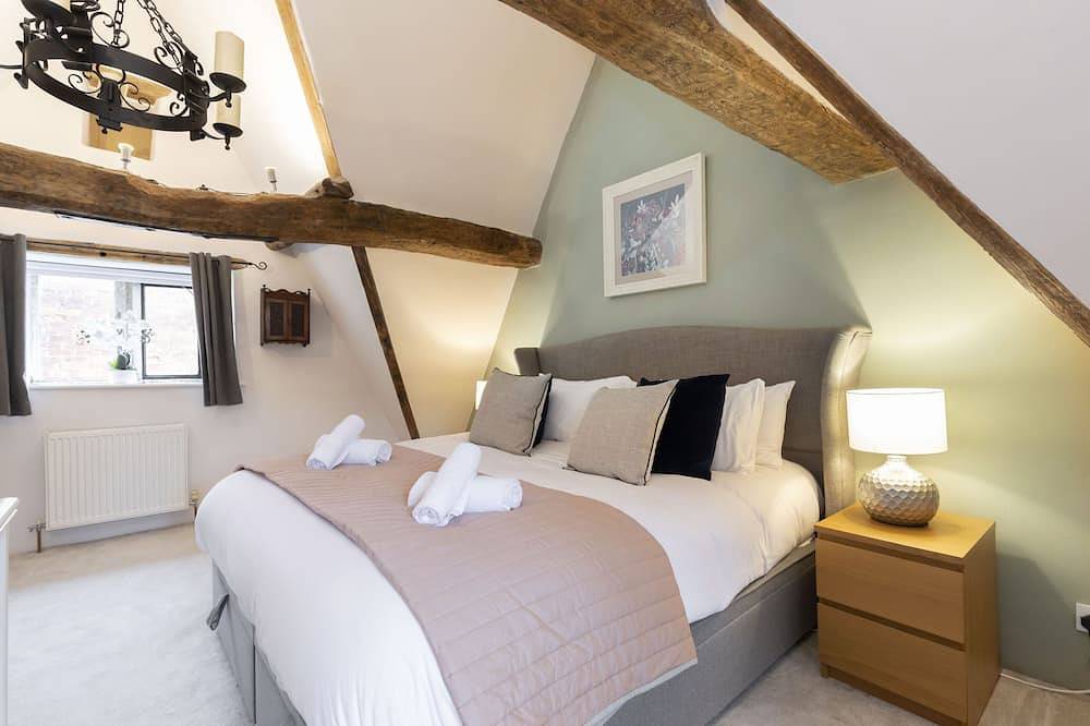 Charming 3-Bed Cottage in Central Stroud in Stroud, Gloucestershire