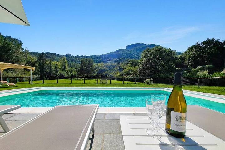 Villa für 6 Personen, mit Terrasse und Garten - 1