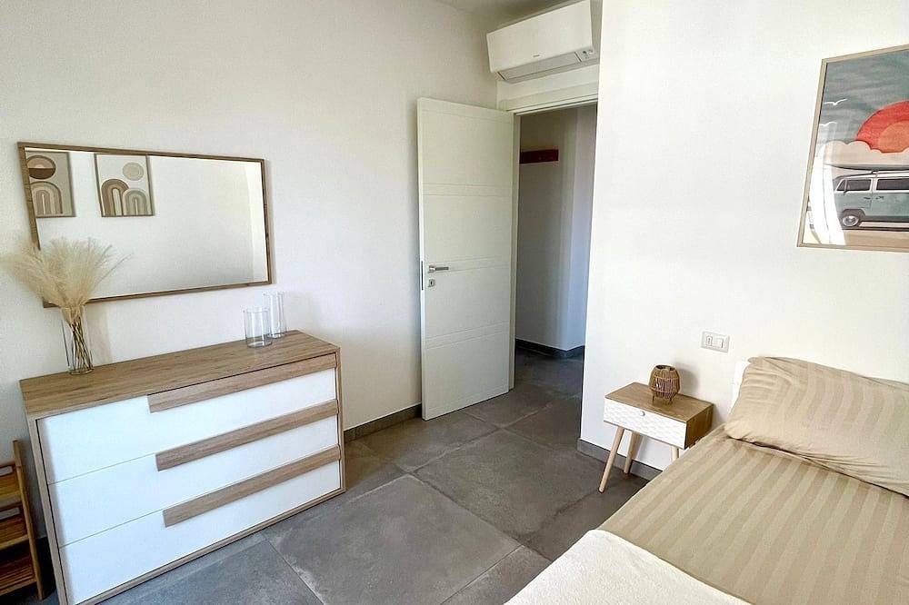 Entire apartment, New! 2 Bedrooms, 2 Bathrooms, Free Car Box 100m from the sea in Alba Adriatica, Adriatic Coast Abruzzo