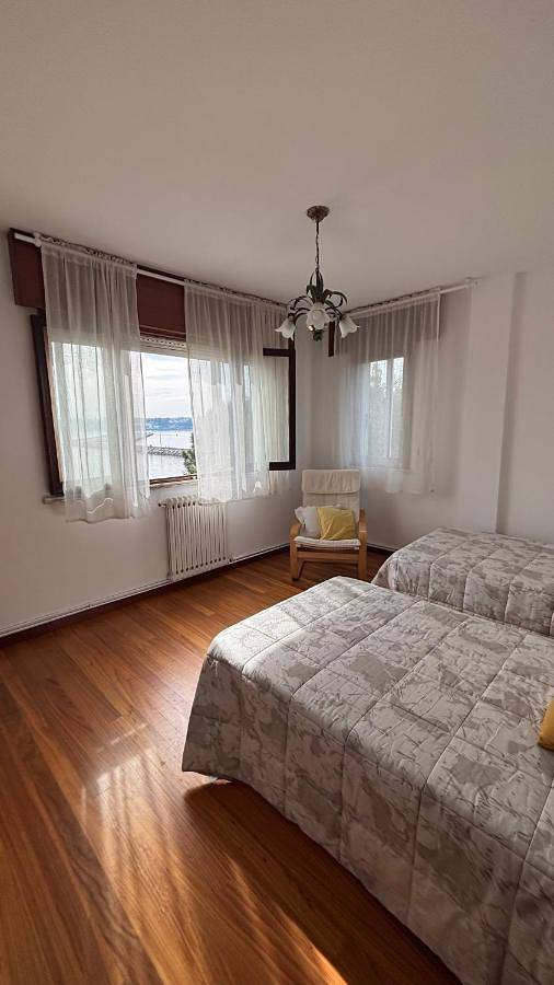 Casa de vacaciones para 12 personas, con vistas y jardín - 1