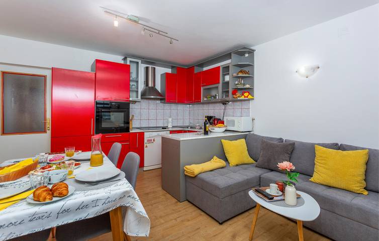 Gîte pour 4 personnes, avec Terrasse et Jardin à Kraljevica - 4