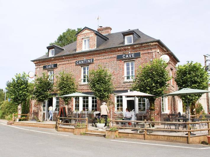 Chambre d’hôte pour 2 personnes, avec Terrasse à Glanville
