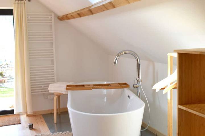 Les Hauts de Lascabanes, chambre d'hôtes au calme en Quercy Blanc in Lascabanes, Quercy