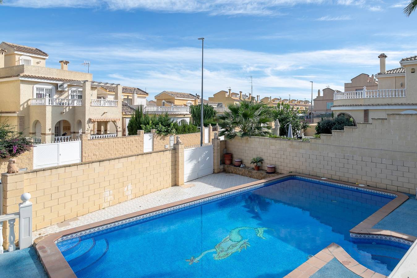 Casa Vacacional "Rr Villa" con Piscina, Terraza y Wi-Fi in Monte Cid, Monforte del Cid