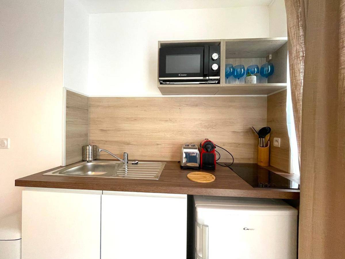 Appartement entier, Agréable 2 chambres avec Parking Proche Orly et T12 in Morangis, Essonne