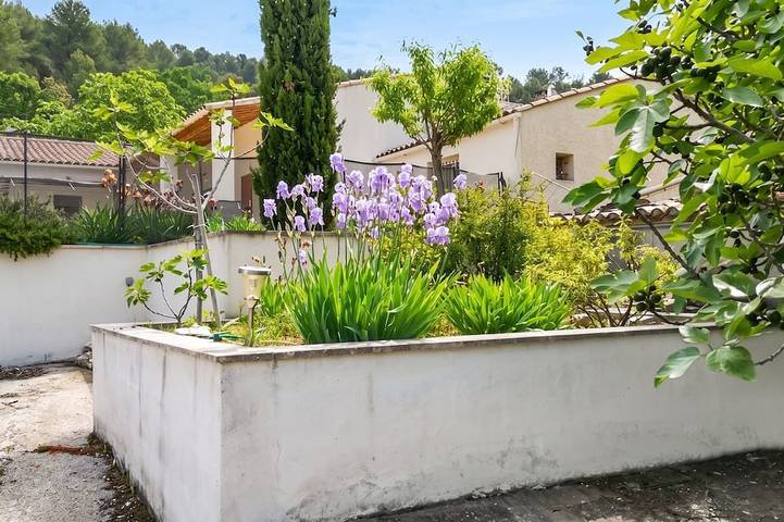 Location de vacances pour 8 personnes, avec Balcon/Terrasse ainsi que Terrasse et Jardin à Le Beaucet - 4