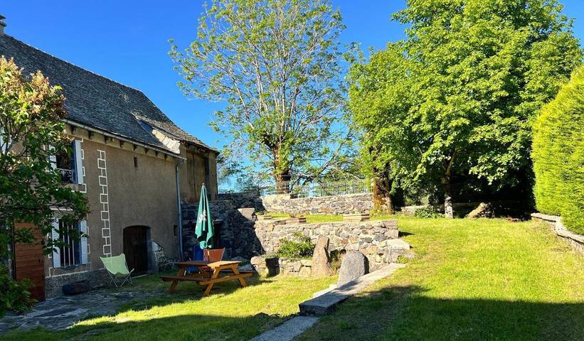 Location de vacances pour 8 personnes, avec Terrasse et Jardin dans Argences en Aubrac - 4